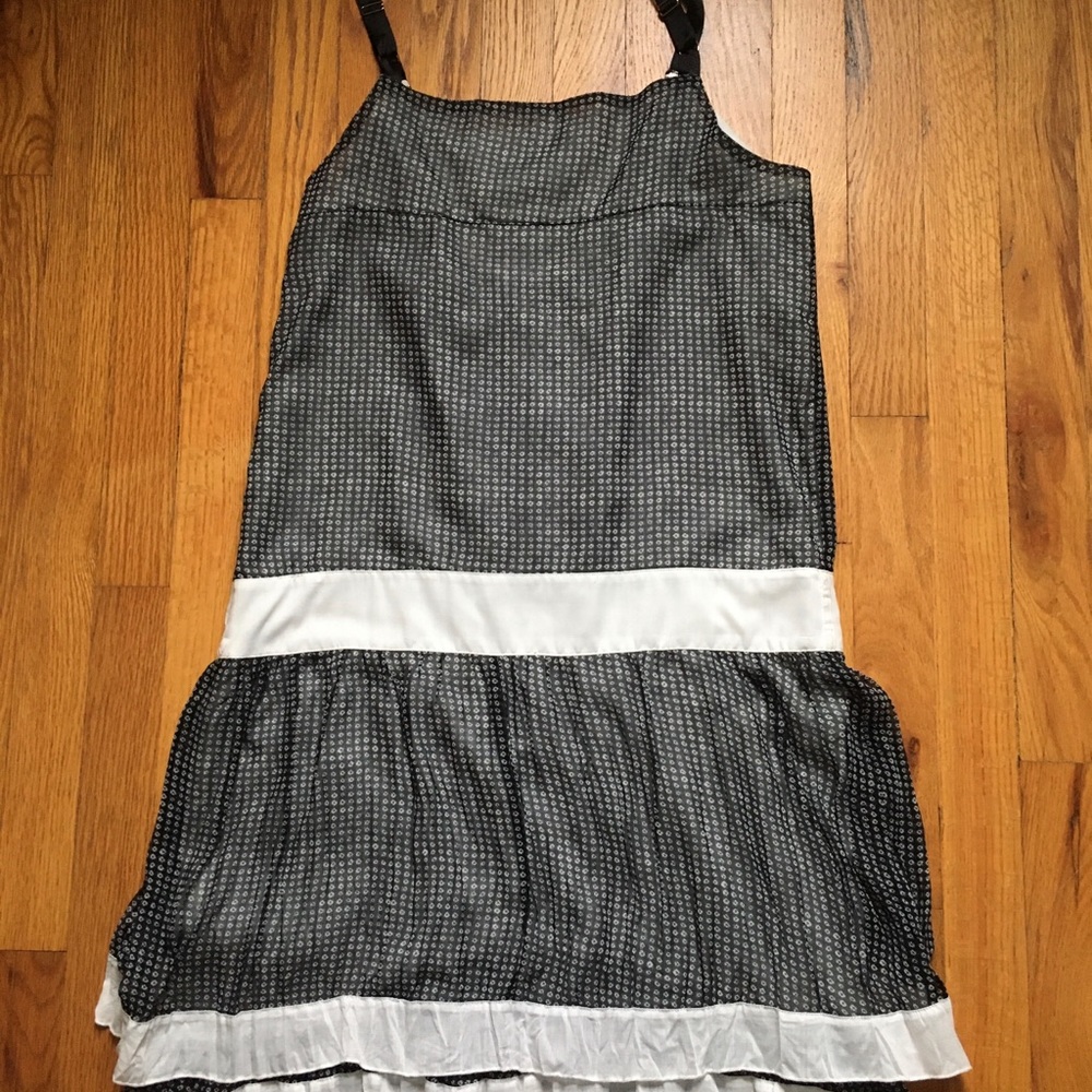 Dress - Picture 6 of 16